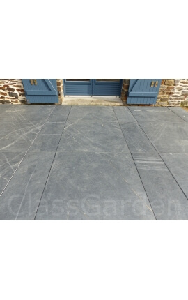 Terras van 15 M² in gezaagde plaat van 100x100